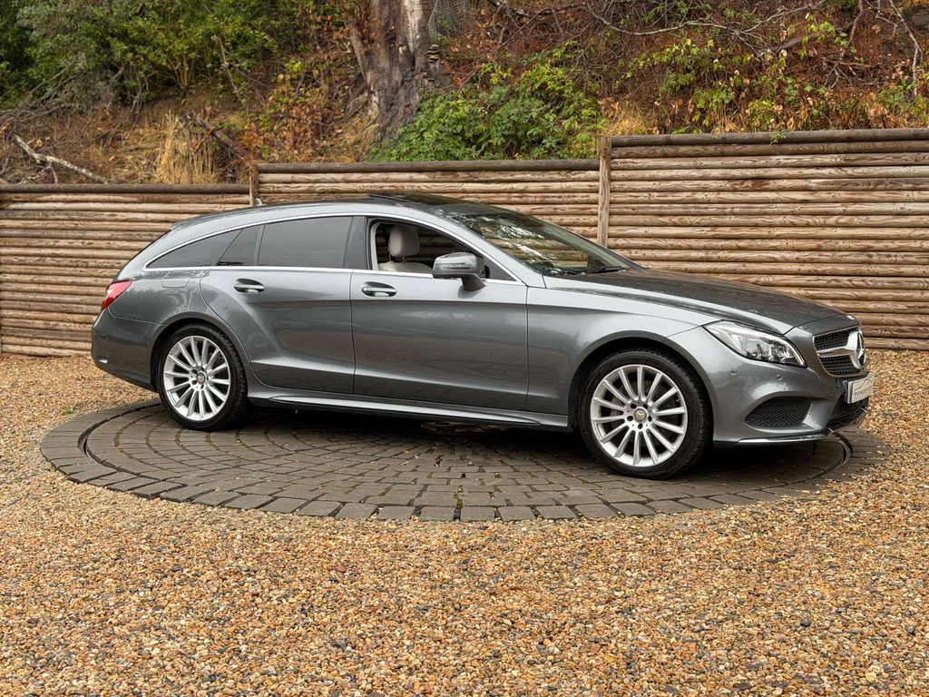 Mercedes-Benz CLS White #27
