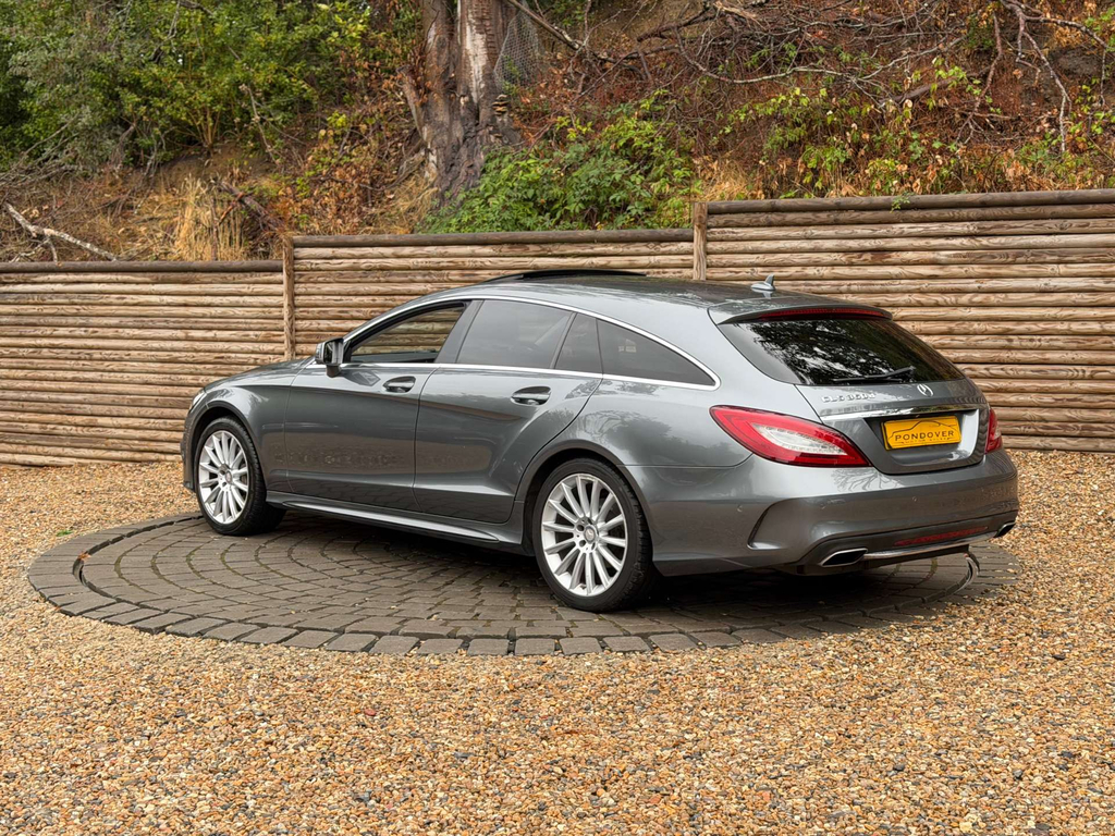 Mercedes-Benz CLS White #14