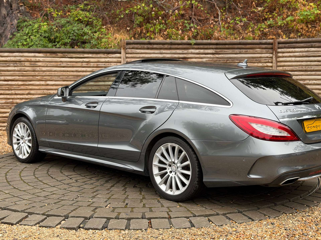 Mercedes-Benz CLS White #88