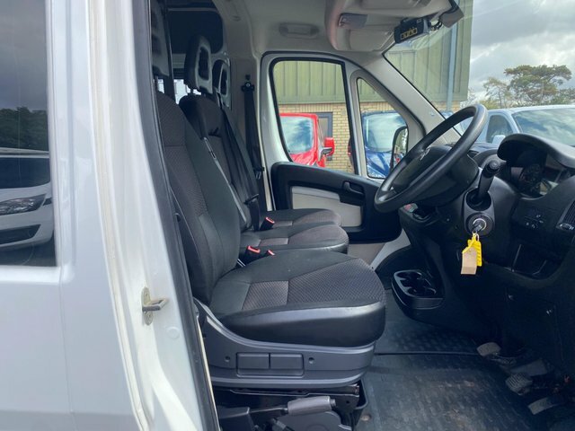 Citroen Relay 2.0 Bluehdi 35 Enterprise Ready To Run Crew Van White #5