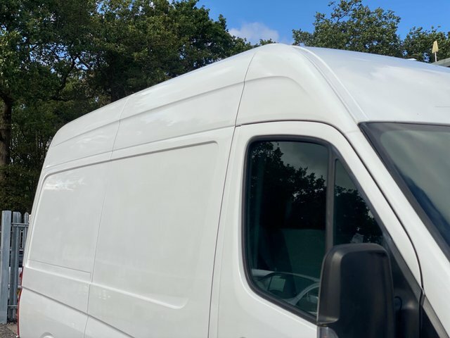 Volkswagen Crafter Panel Van 2.0 Tdi Bluemotion Tech Cr35 L2 H3 Silver #18