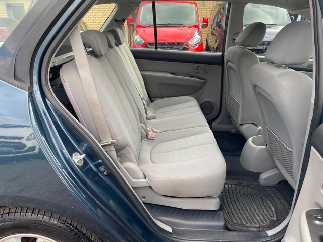 Kia Carens 2.0 Crdi Ls Silver #8