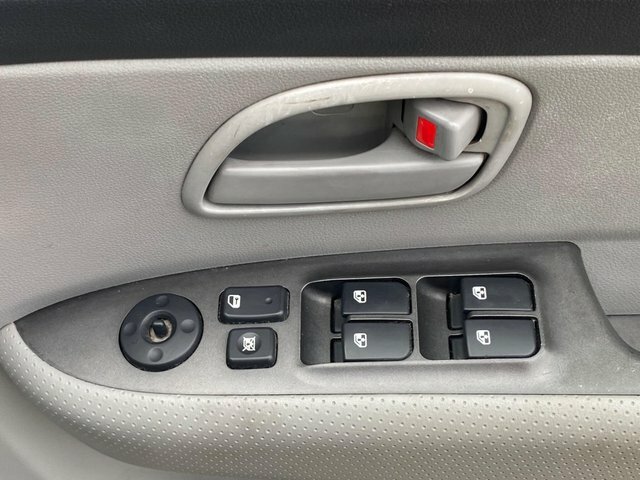Kia Carens 2.0 Crdi Ls Silver #39