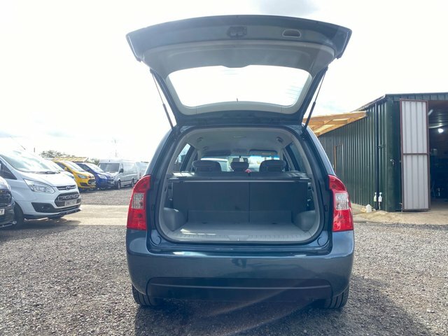 Kia Carens 2.0 Crdi Ls Silver #10