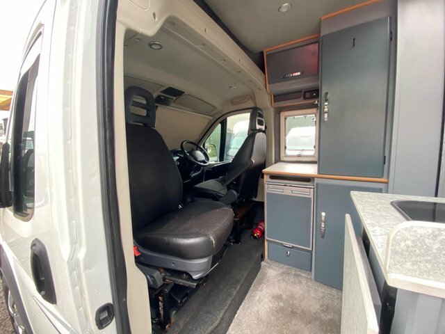 Peugeot Boxer 2L Null Silver #9
