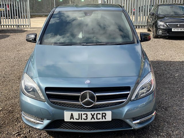 Mercedes-Benz B Class Se White #3