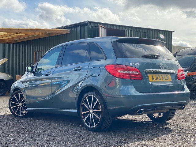 Mercedes-Benz B Class Se White #2