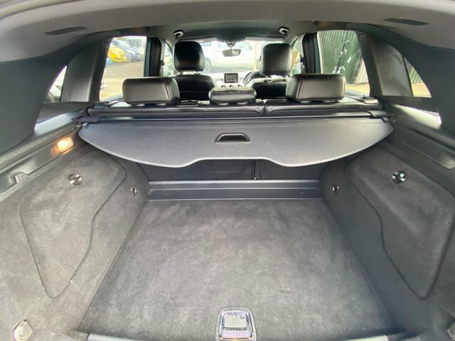 Mercedes-Benz B Class Se White #13