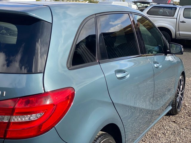 Mercedes-Benz B Class Se White #34