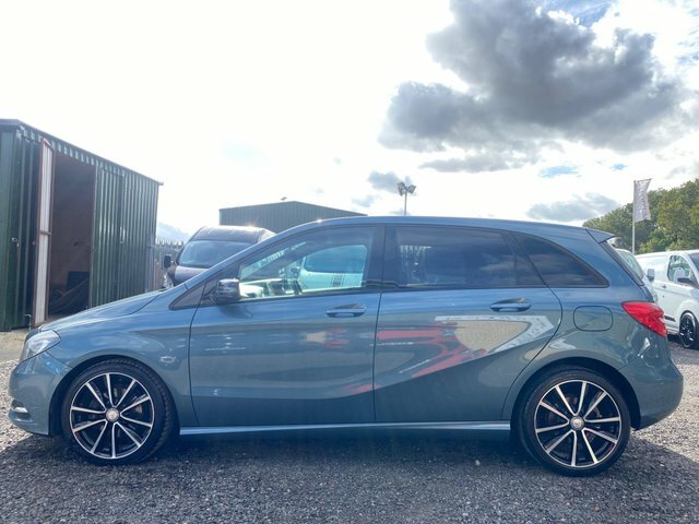 Mercedes-Benz B Class Se White #19