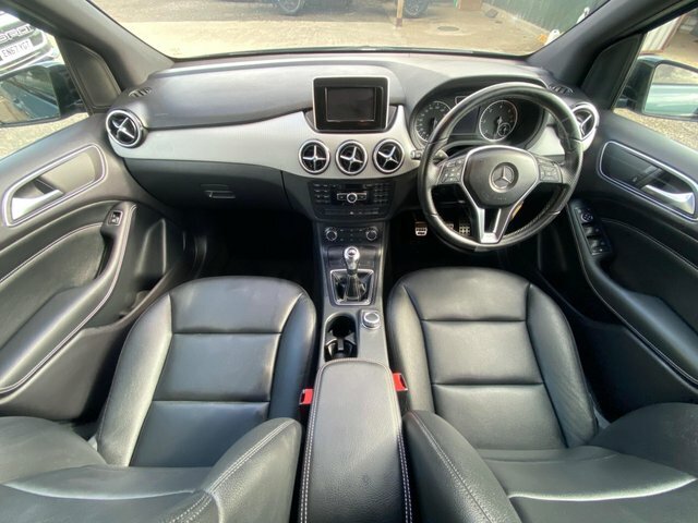 Mercedes-Benz B Class Se White #10