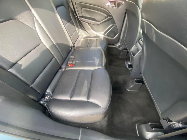 Mercedes-Benz B Class Se White #54