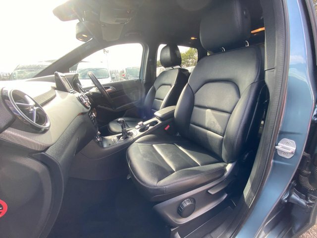 Mercedes-Benz B Class Se White #70