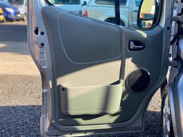 Renault Trafic Sl27 Sport Dci Sr Blue #52