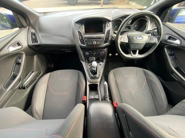 Ford Focus 1.0 Ecoboost 125 St-line Nav Blue #9