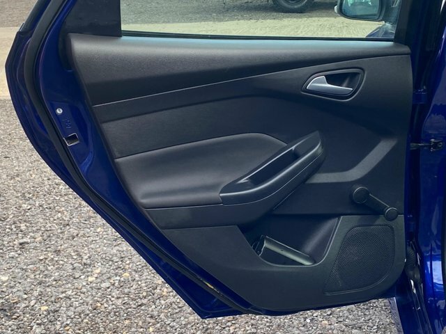 Ford Focus 1.0 Ecoboost 125 St-line Nav Blue #58