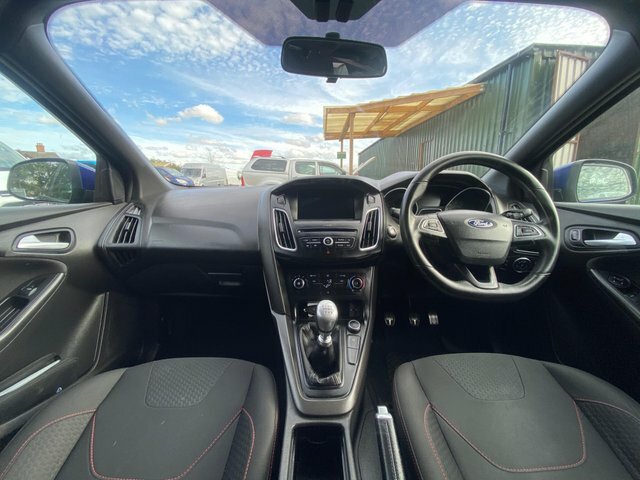 Ford Focus 1.0 Ecoboost 125 St-line Nav Blue #47