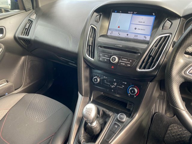 Ford Focus 1.0 Ecoboost 125 St-line Nav Blue #31