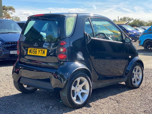 Smart Fortwo 0.7 City Pulse Black #4