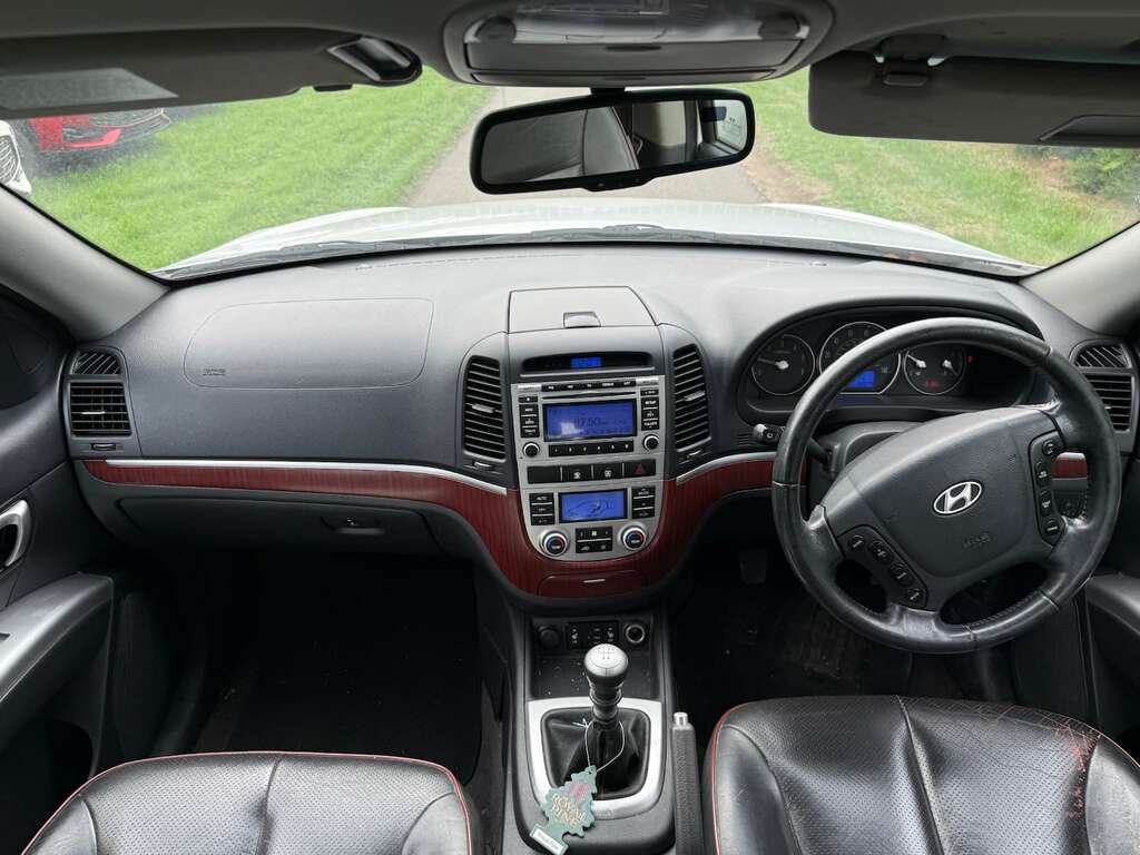 Hyundai Santa Fe Silver #11