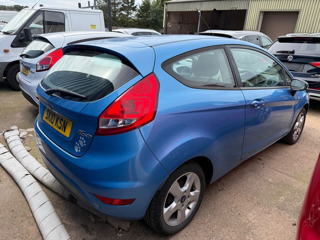 Ford Fiesta Titanium Hatchback Red #5