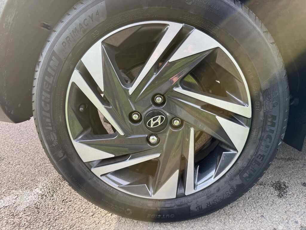 Hyundai Bayon Suv Green #12