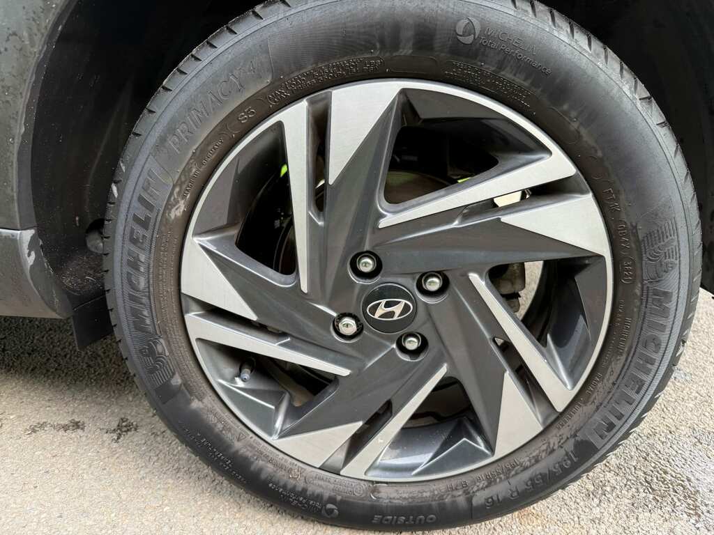 Hyundai Bayon Suv Green #13