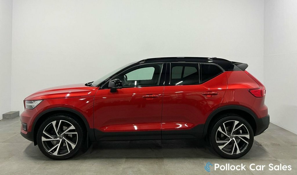 Volvo XC40 2L R-design Pro Red #3