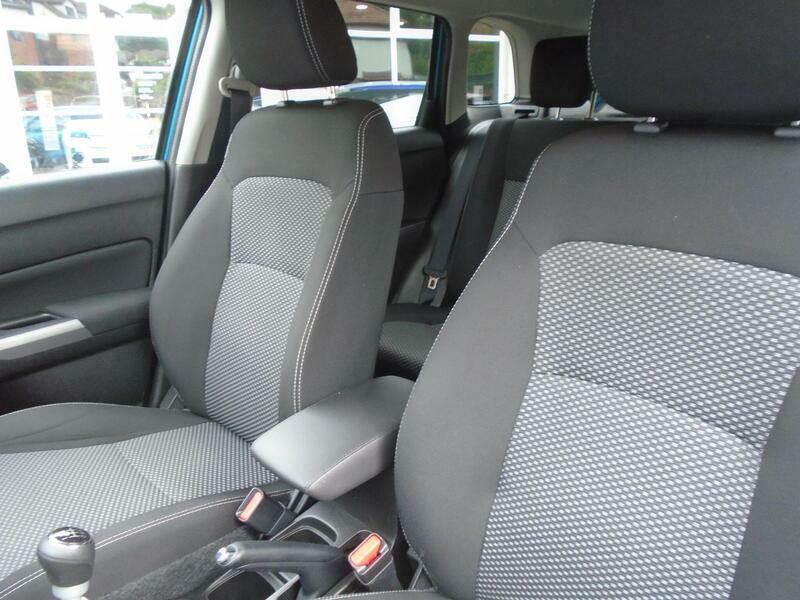 Suzuki Vitara Estate Black #27