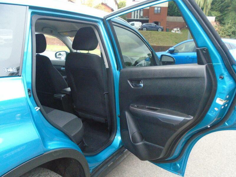 Suzuki Vitara Estate Black #21