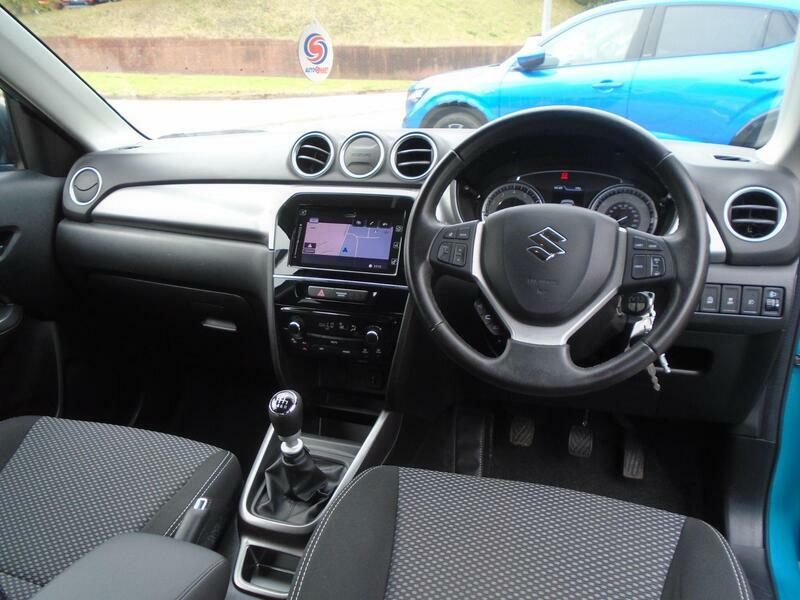 Suzuki Vitara Estate Black #18