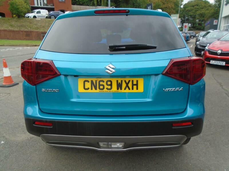 Suzuki Vitara Estate Black #12