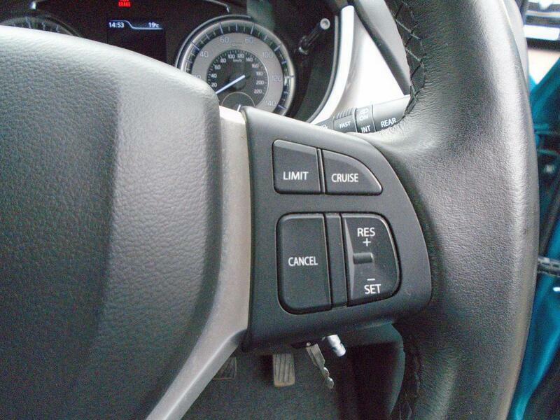 Suzuki Vitara Estate Black #43