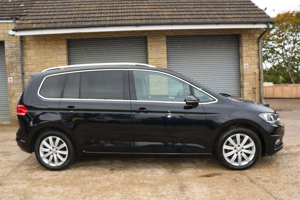 Volkswagen Touran 2.0 Tdi Bluemotion Tech Sel Dsg Euro 6 Ss Black #4