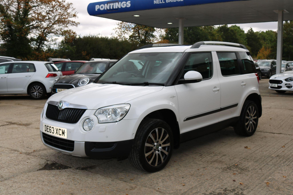 Skoda Yeti Elegance Red #7