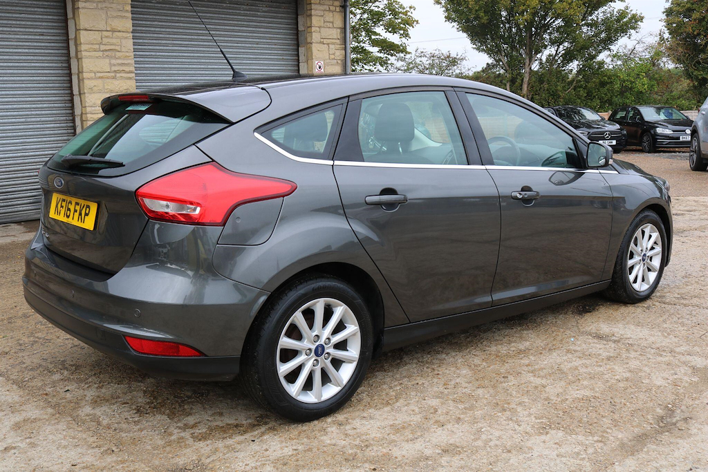 Ford Focus 1.5 Tdci Titanium Powershift Euro 6 Ss #6