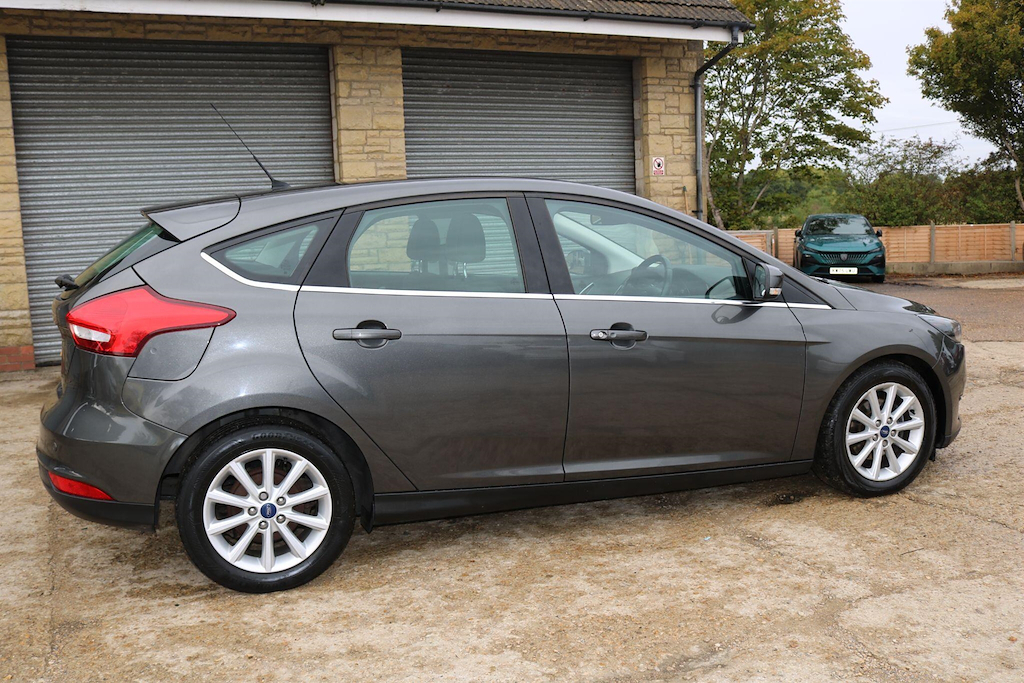 Ford Focus 1.5 Tdci Titanium Powershift Euro 6 Ss #5