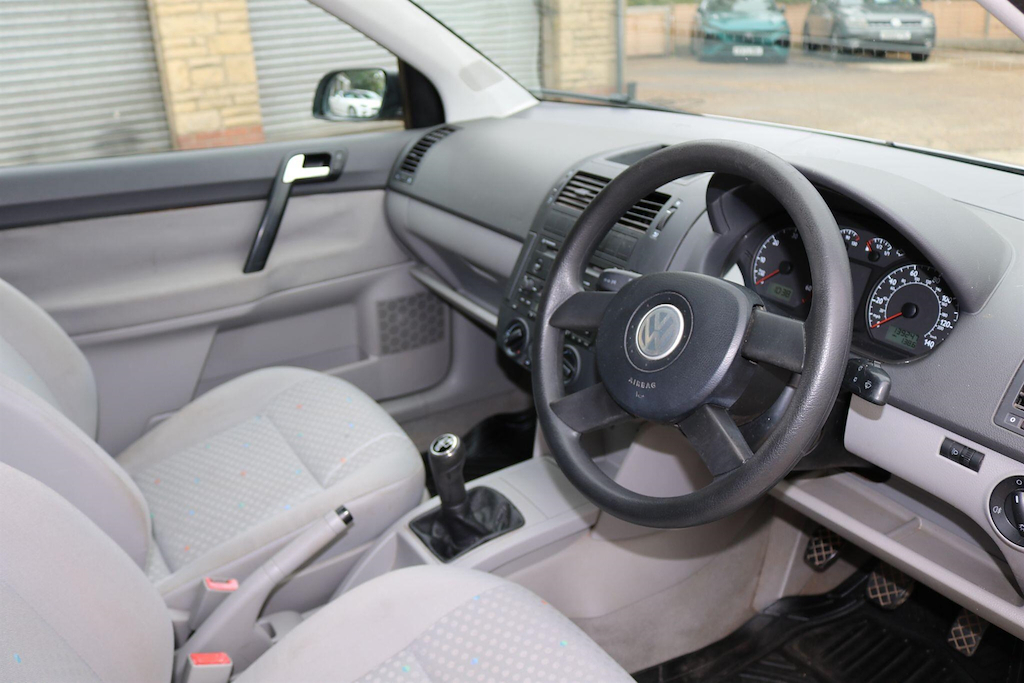 Volkswagen Polo 1.2 E Silver #15
