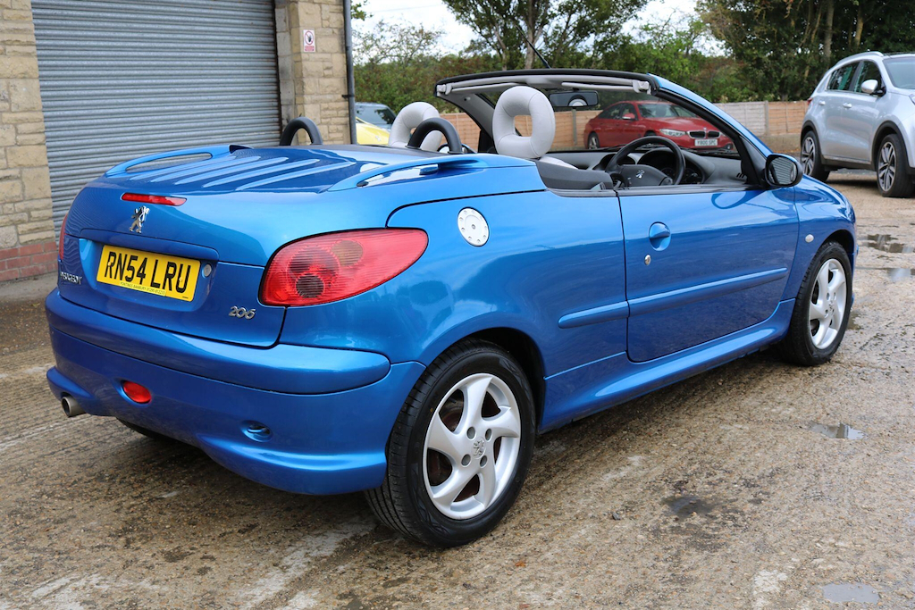 Peugeot 206 Hatchback Red #25