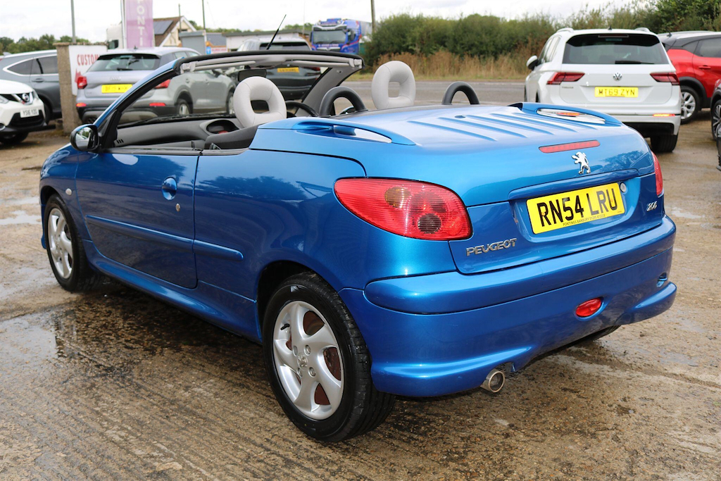 Peugeot 206 Hatchback Red #26
