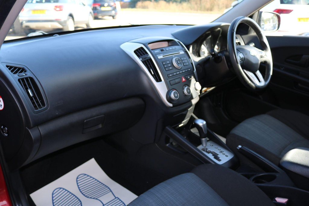 Kia Ceed 1.6 Crdi Ecodynamics 3 Euro 5 Ss Silver #20