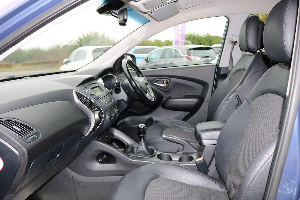 Hyundai Ix35 1.7 Se Crdi 114 Bhp Brown #19