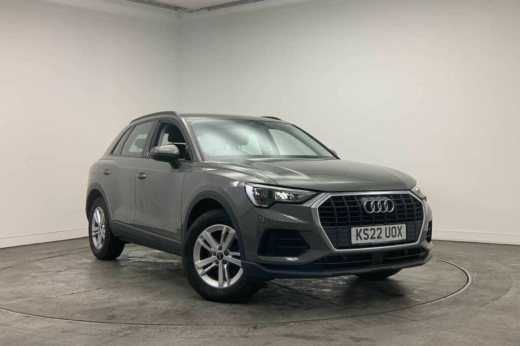 Audi Q3 Technik 35 Tfsi 150 Ps 6-Speed - 2022 Grey