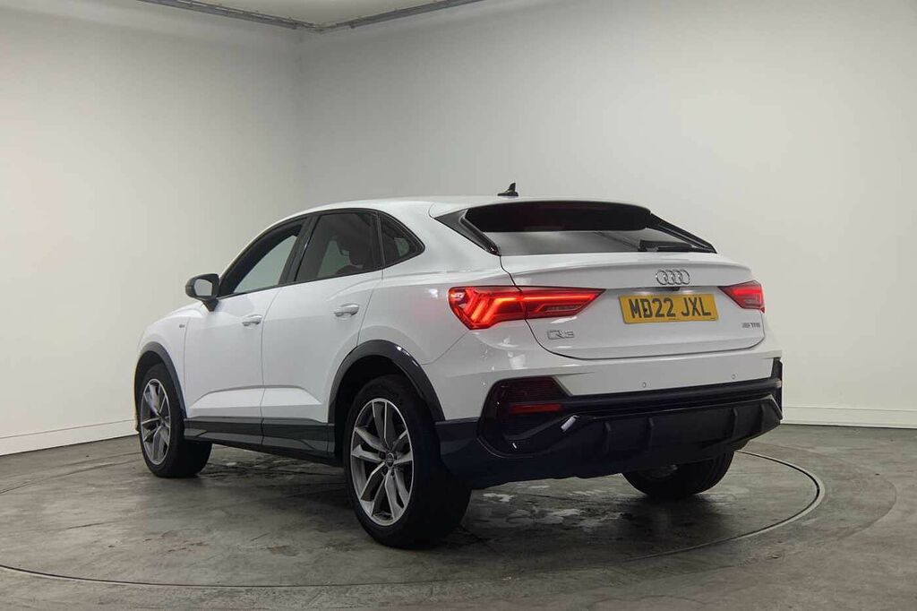 Audi Q3 Black Edition 35 Tfsi 150 Ps 6-Speed - 2022 White #3