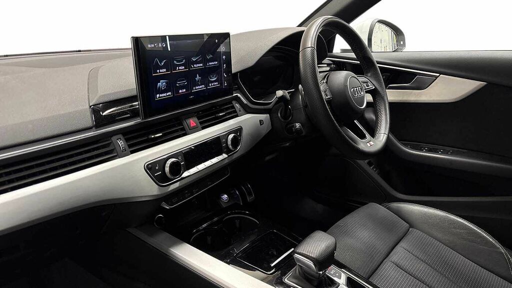 Audi A4 Avant Avant S Line 35 Tdi 163 Ps S Tronic White #3