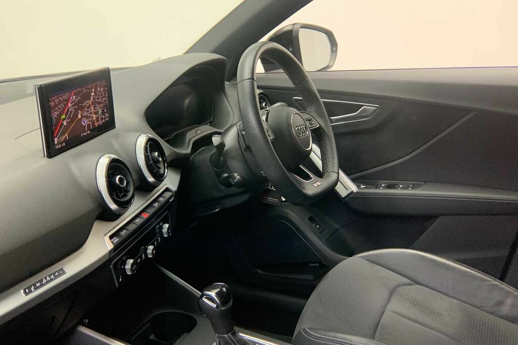 Audi SQ2 Black Edition Tfsi 300 Ps S Tronic Grey #2