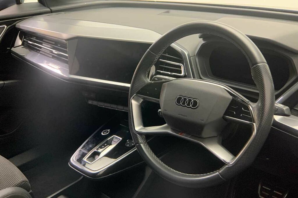 Audi Q4 E Tron Q4 S Line 40 E-tron 150,00 Kw Blue #6