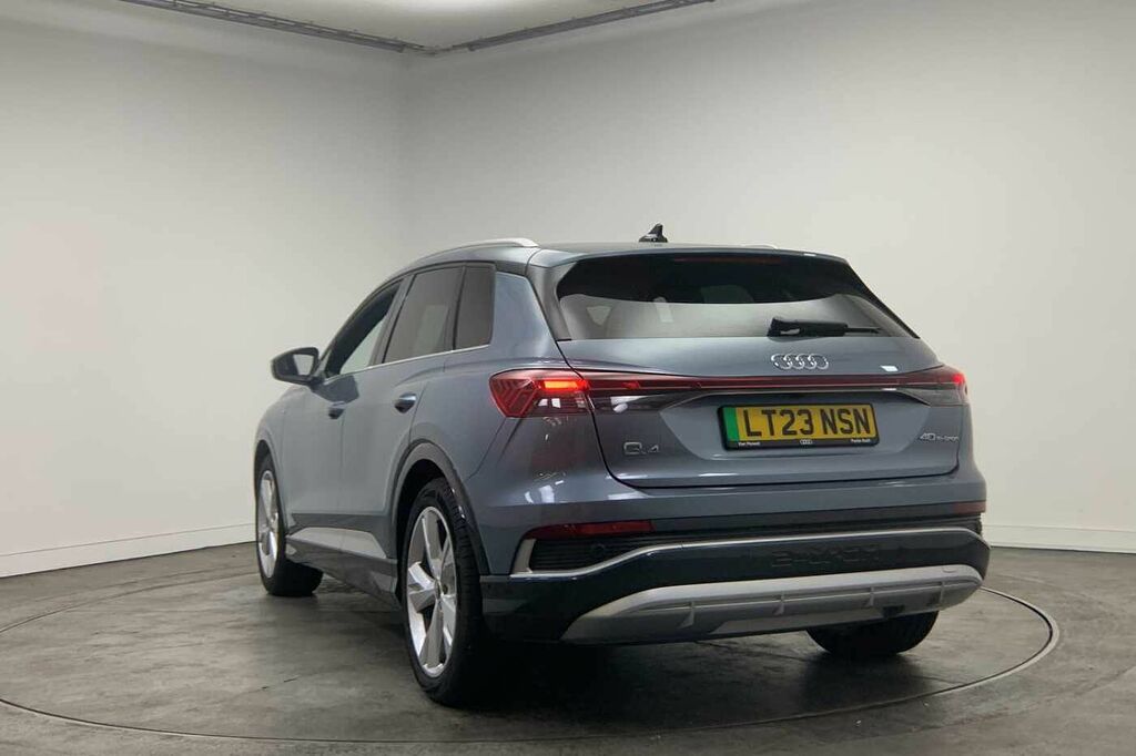 Audi Q4 E Tron Q4 S Line 40 E-tron 150,00 Kw Blue #3