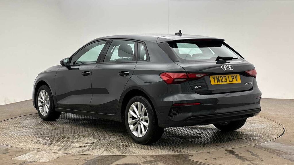 Audi A3 Technik 30 Tfsi 110 Ps 6-Speed - 2023 Grey #4