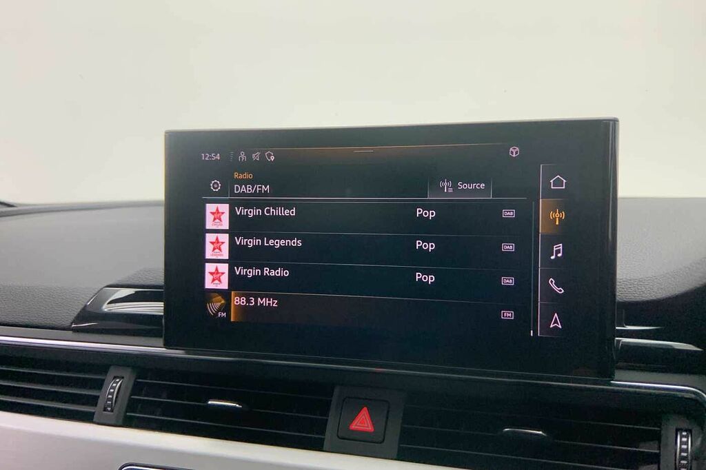 Audi A4 2.0 Tdi 35 Black Edition Saloon S Troni Grey #16